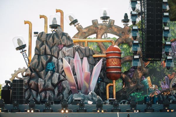 Neverland Main Stage 2018